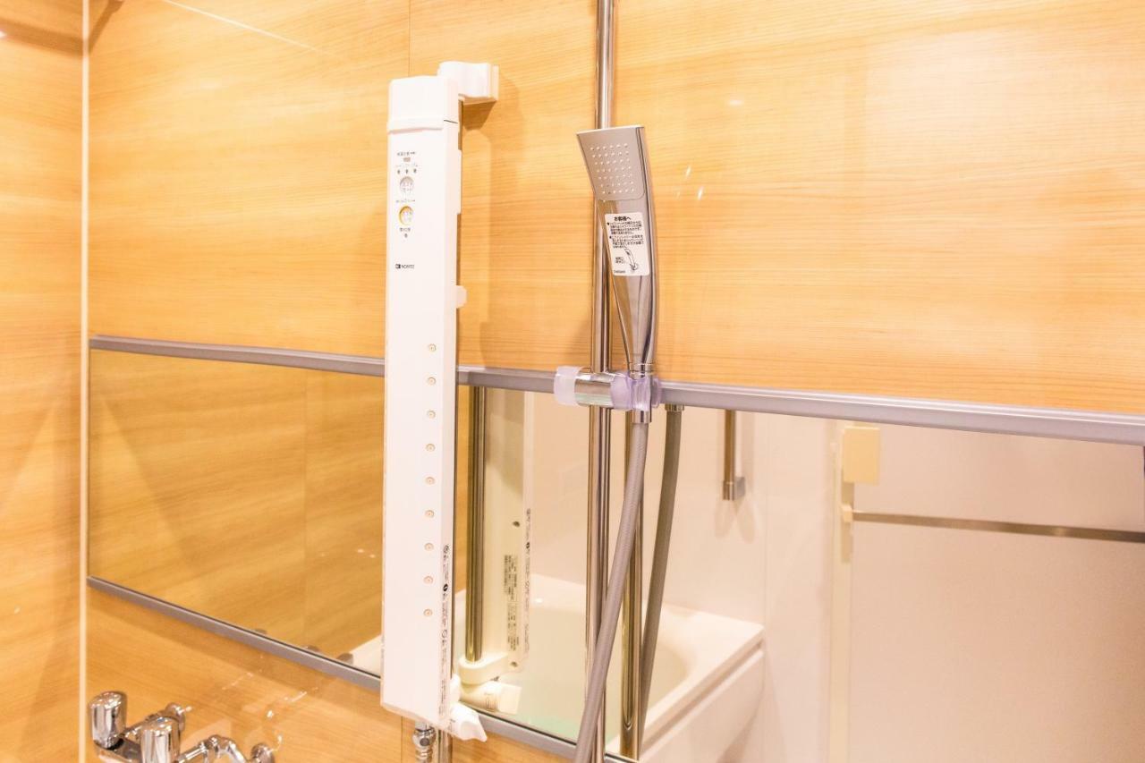 Yenns Marina Inn Mercy Гинован Екстериор снимка
