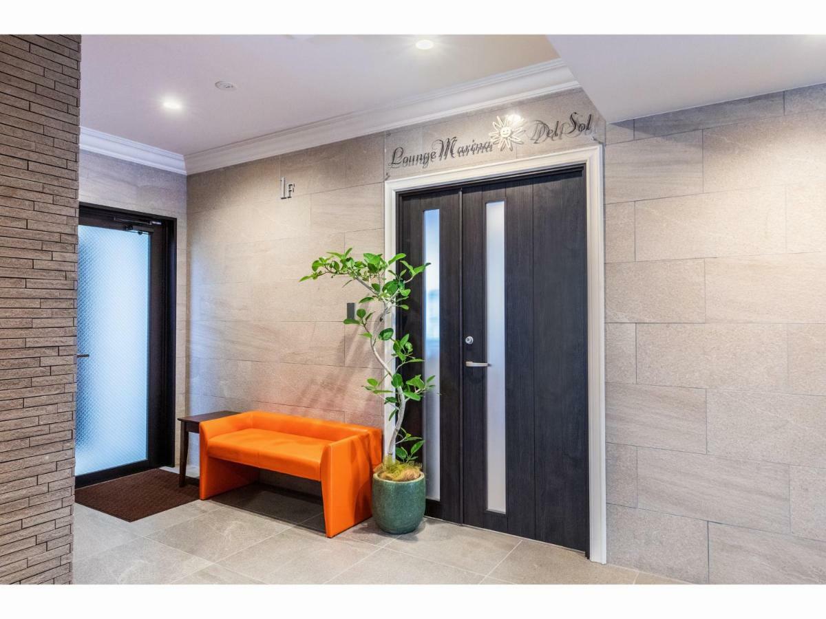 Yenns Marina Inn Mercy Гинован Екстериор снимка